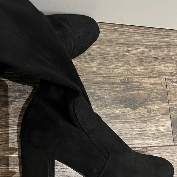 Over knee faux suede boots - Picture 3 of 3